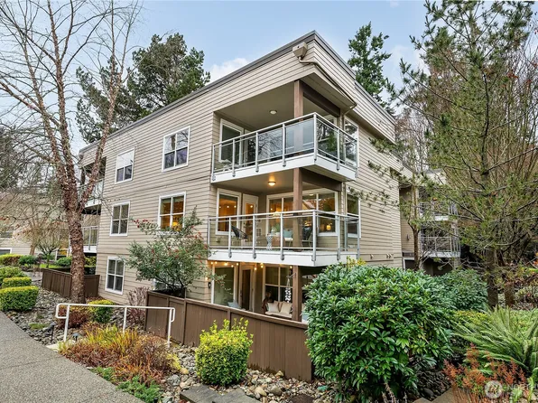 23015 Edmonds Way #A214, Edmonds, WA 98020