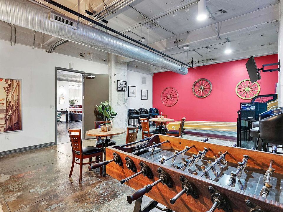 Building's Lounge