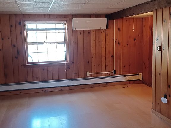 4th image of 2883 Aquetong Rd Floor 1