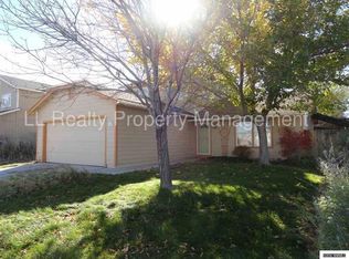 130 Desert Springs Ln, Fernley, NV 89408