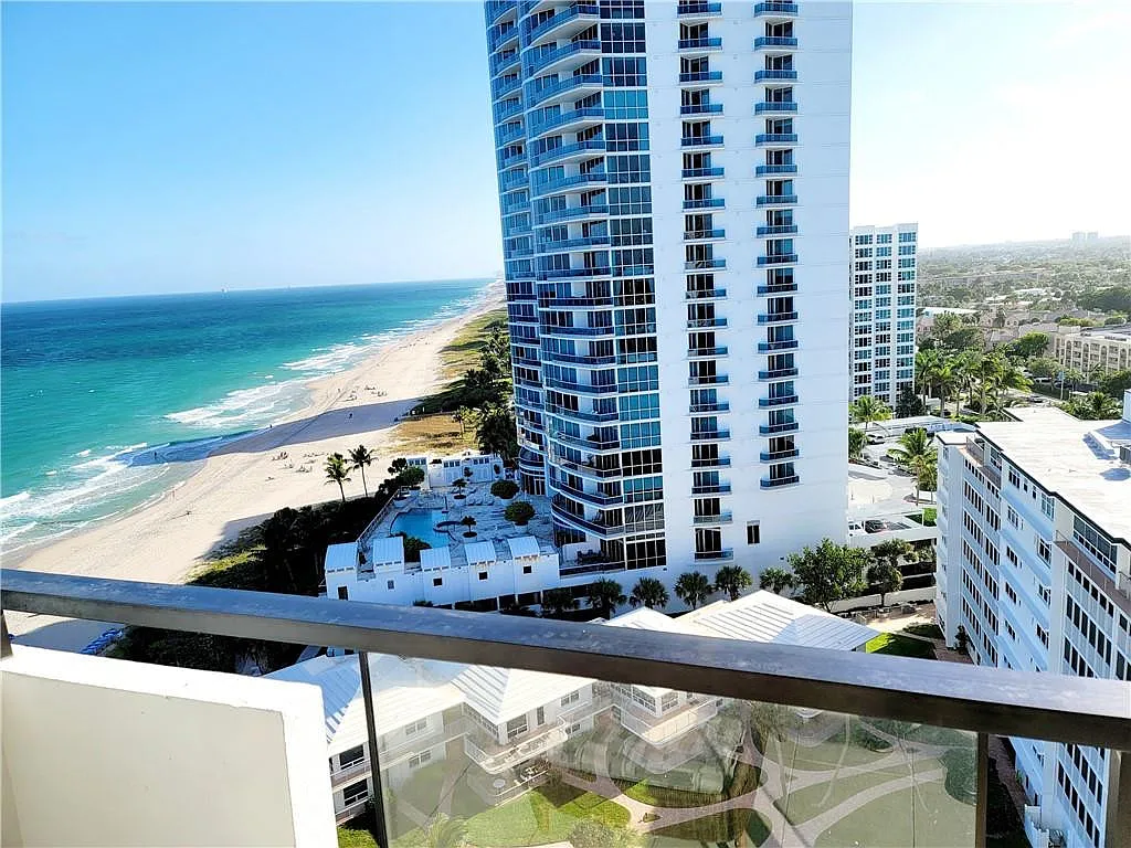 1500 S Ocean Blvd — Photo 3