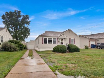 6035 Cascade Dr, Saint Louis, MO, 63134