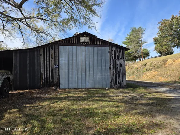 385 Shelton Rd, Newport, TN 37821