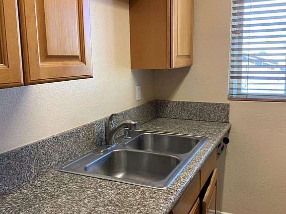 3rd image of 4250 52nd St Unit 5