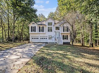 215 Ashley Trace Dr, Locust Grove, GA 30248