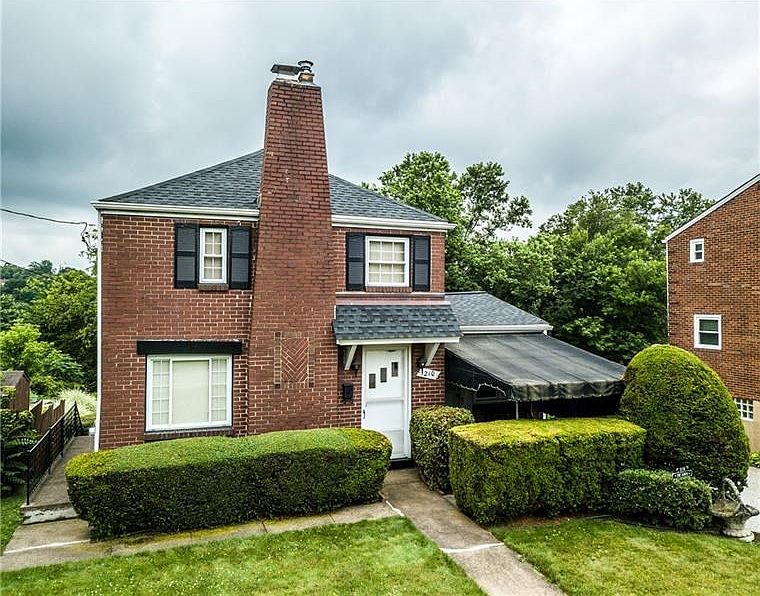 Welcome to this well maintained 2 bedroom home that is larger than it looks!