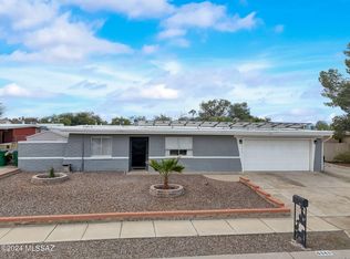 6948 N Northlight Dr, Tucson, AZ 85741