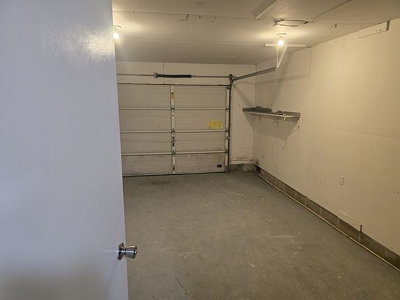 3rd image of 9625 Evergreen Valley Rd SE #B