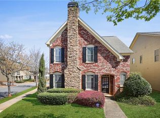 337 Myrtle Trace Ln, Suwanee, GA 30024