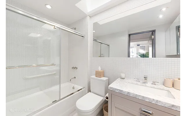 Rented by Douglas Elliman | media 33