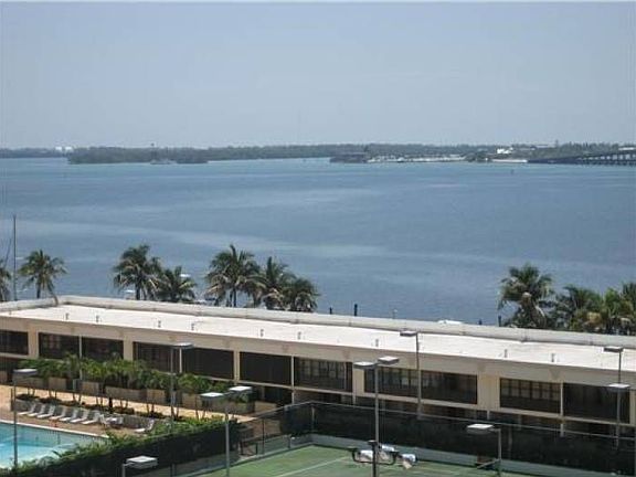 2nd image of 1915 Brickell Ave #905C