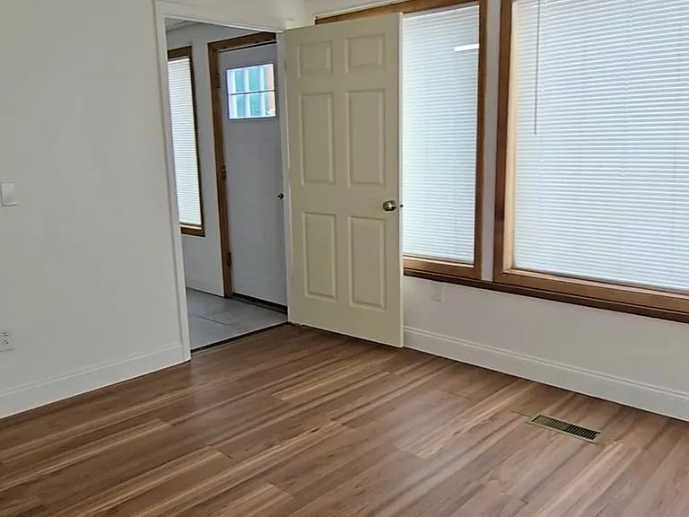 157 Harry L Dr #1 — Photo 9