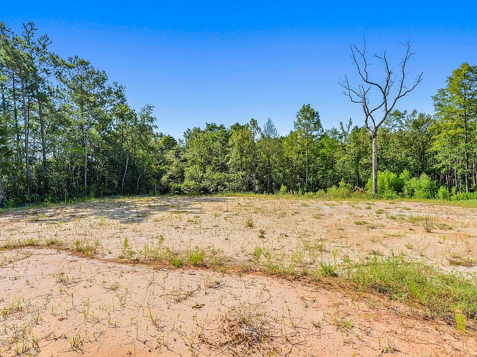 1st image of 12765 Woodland Cir