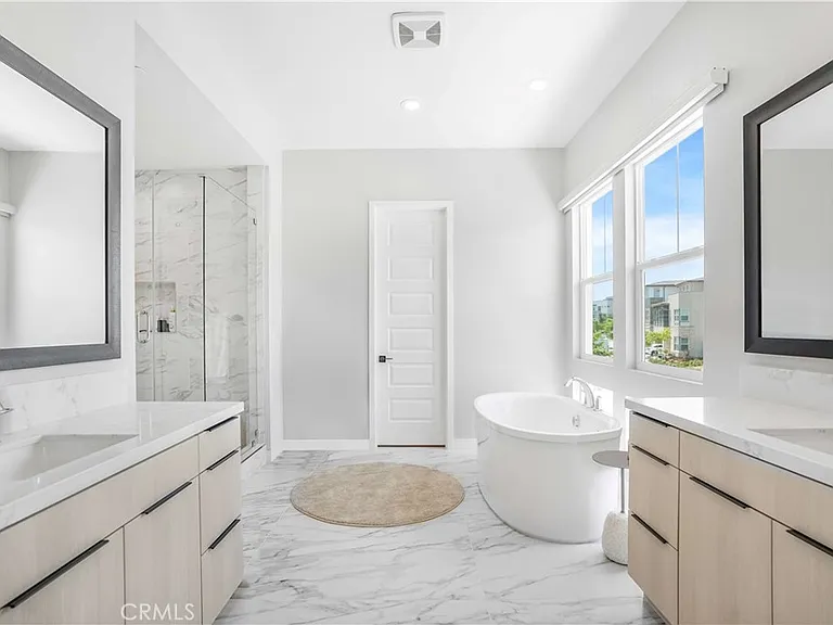745 Aldea Dr — Photo 17