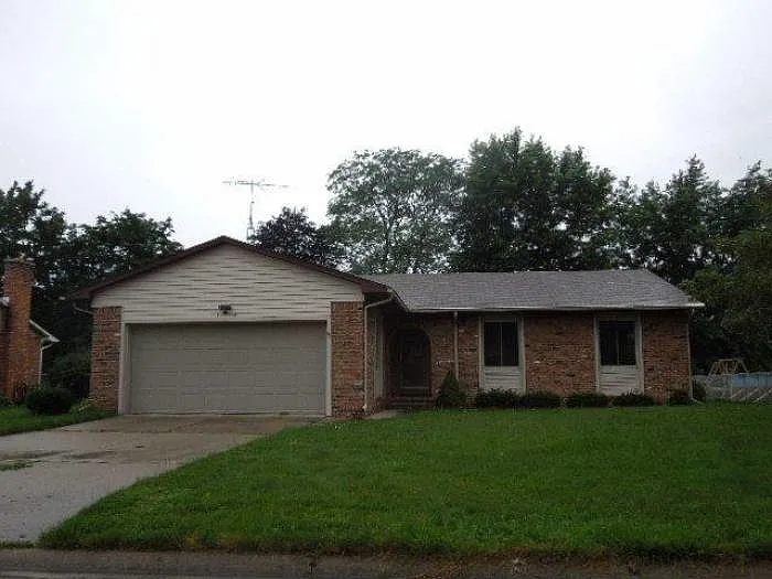 1264 Bush Creek Dr photo 1
