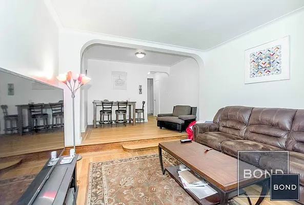 Rented by Bond New York | media 12