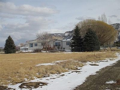 Wonderful home nestled up against the Mesa Verde