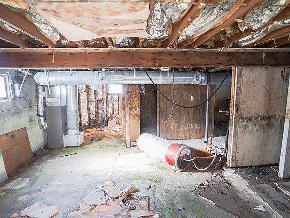 5th image of 1331 23rd Ave