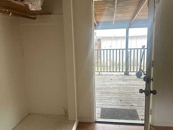 3rd image of 2558 Wyndham Ln #1