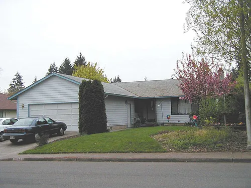 601 NE 112th St Photo 1