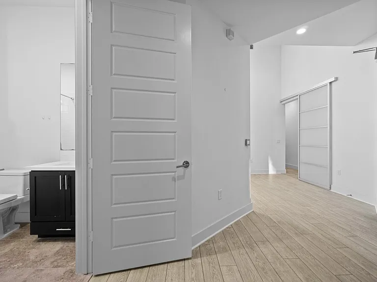8547 Aspect Dr — Photo 21