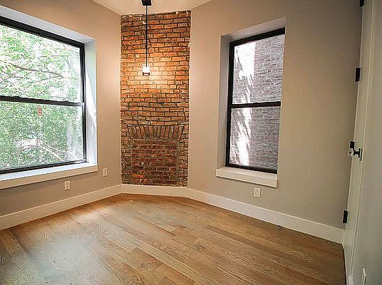 2nd image of 321 Putnam Ave #3D