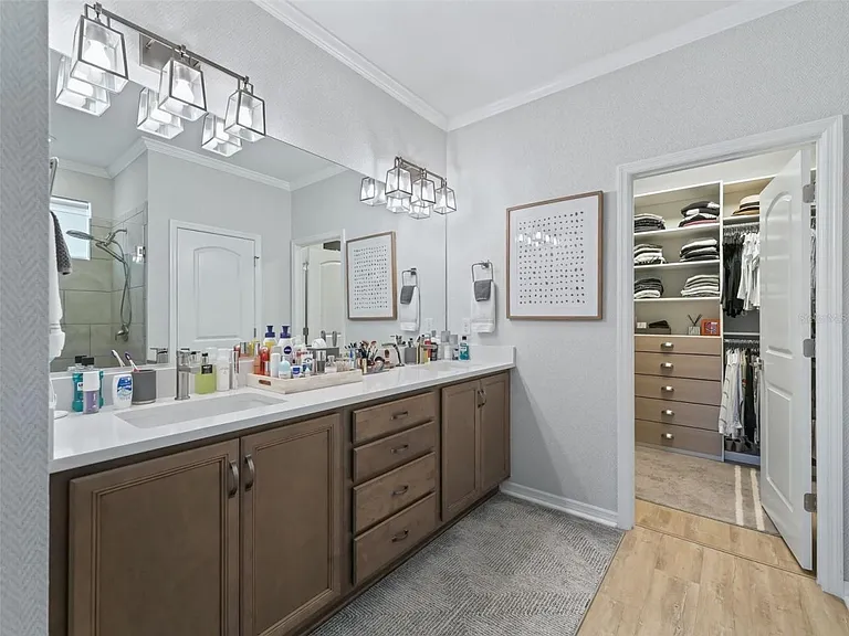5672 NW 40th Pl — Photo 19