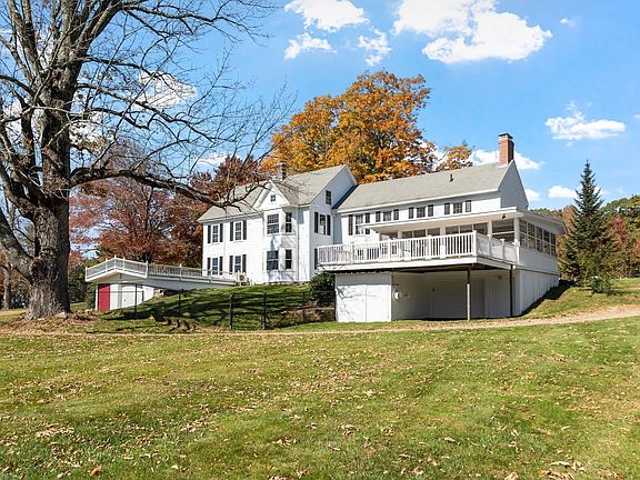 3rd image of 6 Weaver Farm Rd