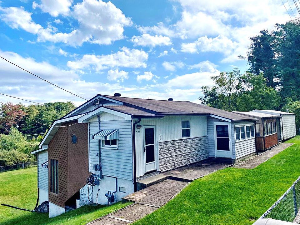 1st image of 208 Canterbury Dr