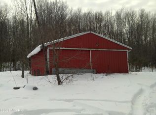 8400 15 Mile Rd, Paris, MI 49338