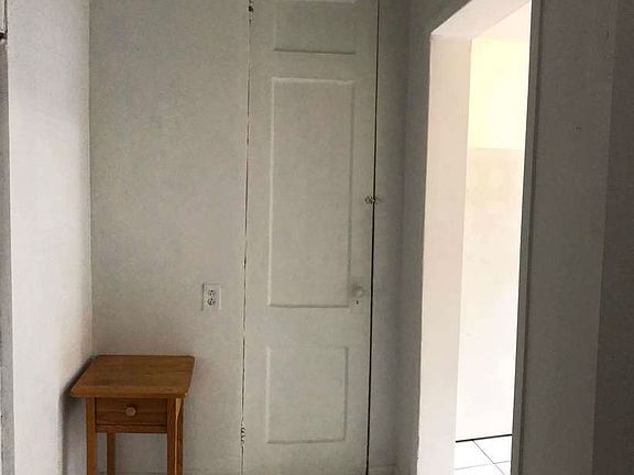 3rd image of 3627 30th St APT 1F