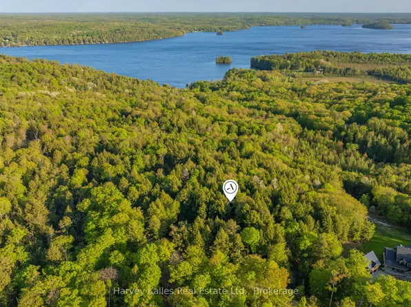 38 Gryffin Bluffs Ln Lot 8, Huntsville, ON P0B 1M0