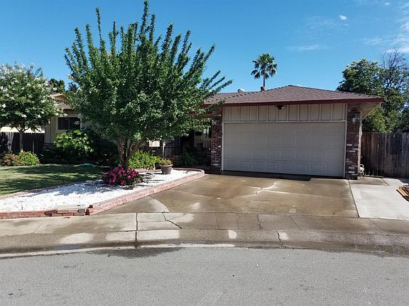 2nd image of 776 Crestmont Ct