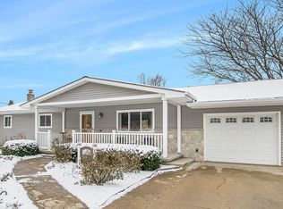 1335 N Graf Rd, Caro, MI 48723