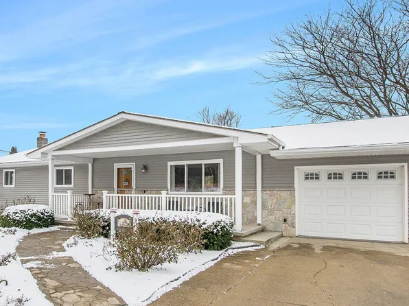 1335 N Graf Rd, Caro, MI 48723