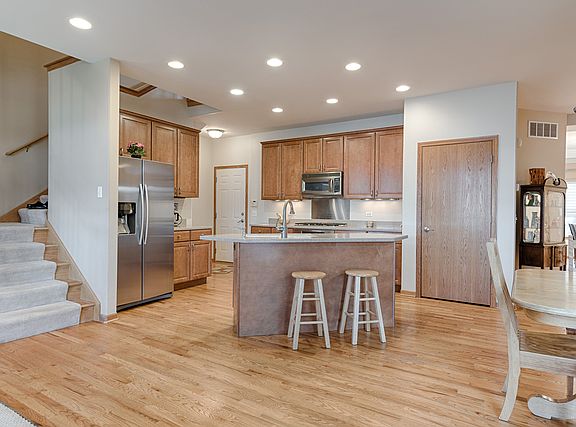 4th image of 11911 S Winterberry Ln