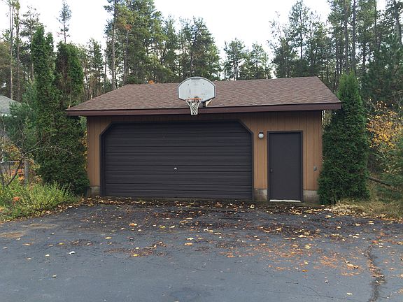 2nd image of 685 Lakewood Ln