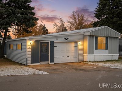 1600 S 30th St Trailer 149, Escanaba, MI, 49829