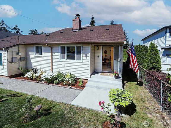 4th image of 25033 20th Avenue S