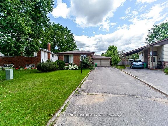 3rd image of 501 Barnes Cres