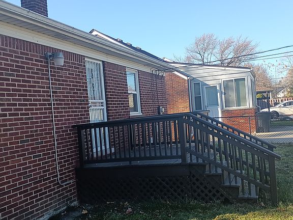 2nd image of 19645A Woodmont St