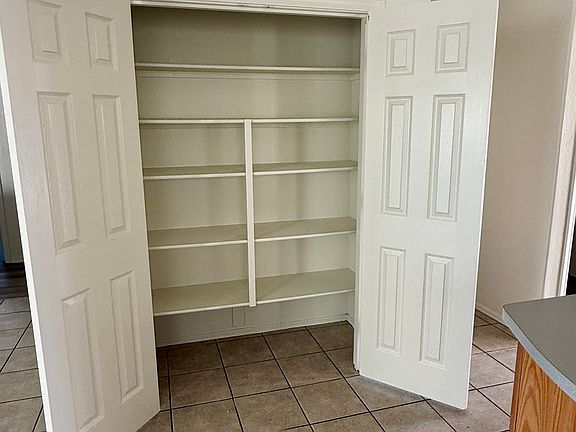5th image of 10810 W Edgemont Ave