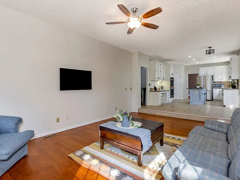 3291 Shadylake Dr — Photo 19