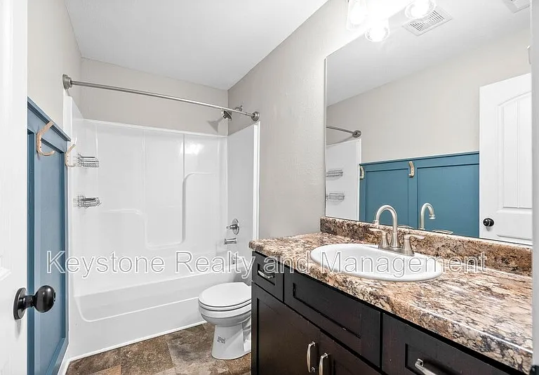 1236 Winterset Dr — Photo 13