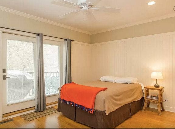5th image of 1448 W Montrose Ave APT 2E