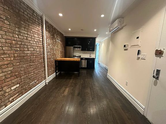 4th image of 133 E 4th St #1214