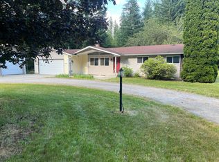 8696 Kendall Rd, Maple Falls, WA 98266