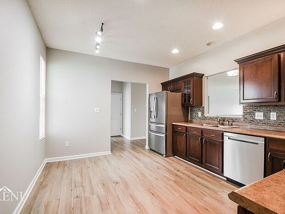 4th image of 4258 Amesbury Pl