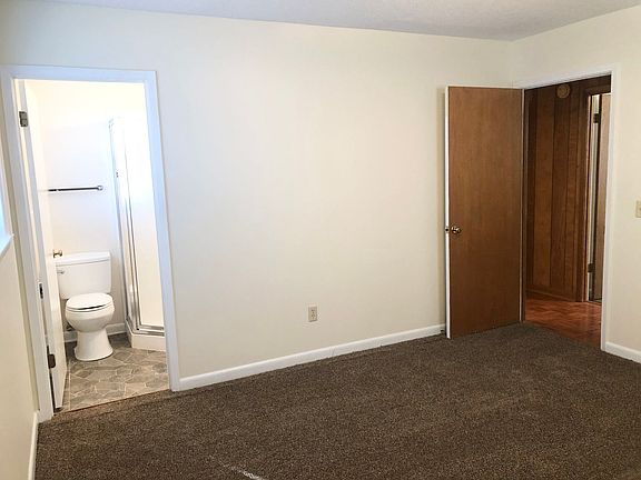 2nd image of 812 Glenwood Rd