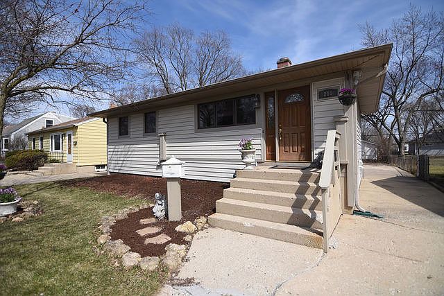 1st image of 219 N Marion Ave